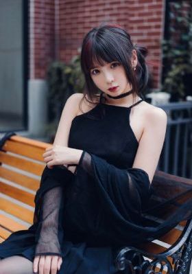 娇妻3p潮喷大叫哭了_BD免费高清观看